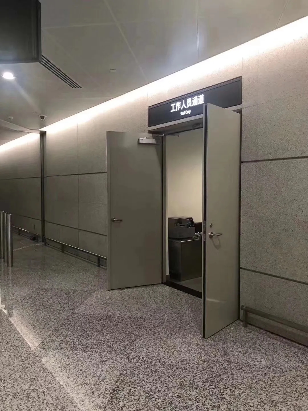 鋼質(zhì)防火門